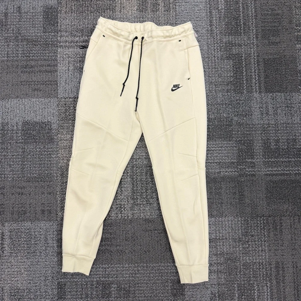 Nike Tech Fleece Joggers‎ Mens Large Cream Solid Slim Fit Tapered HV0959-234